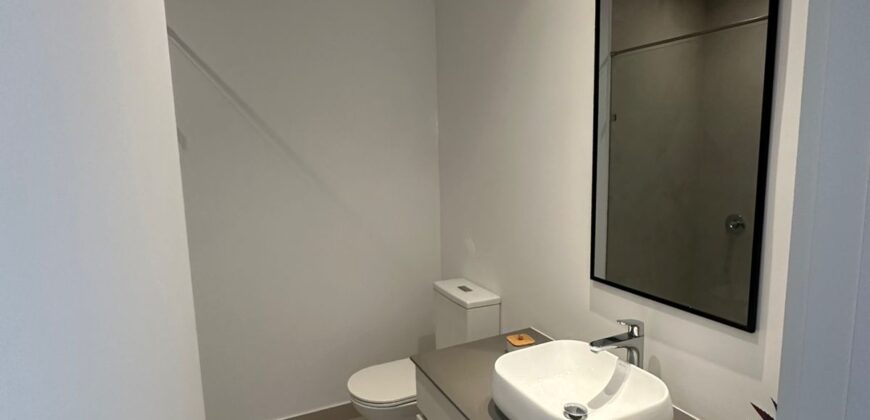 Vendo Departamento, a Estrenar Dos Dormitorios, Parqueadero. Sector Cumbaya