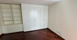 Vendo Departamento, Tres Dormitorios, Estudio/Family room, Parqueaderos. Sector El Batán