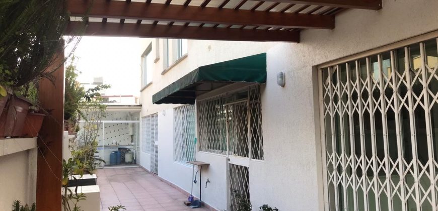 Vendo Departamento, Tres Dormitorios, Terraza con Pérgola, BBQ. Sector Bellavista
