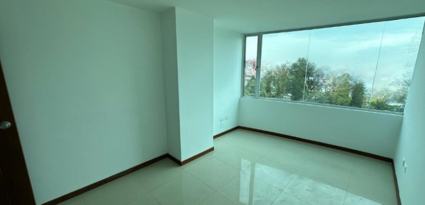 Vendo Edificio, 7 pisos, para Oficina, Empresa. Sector Gaspar de Villarroel