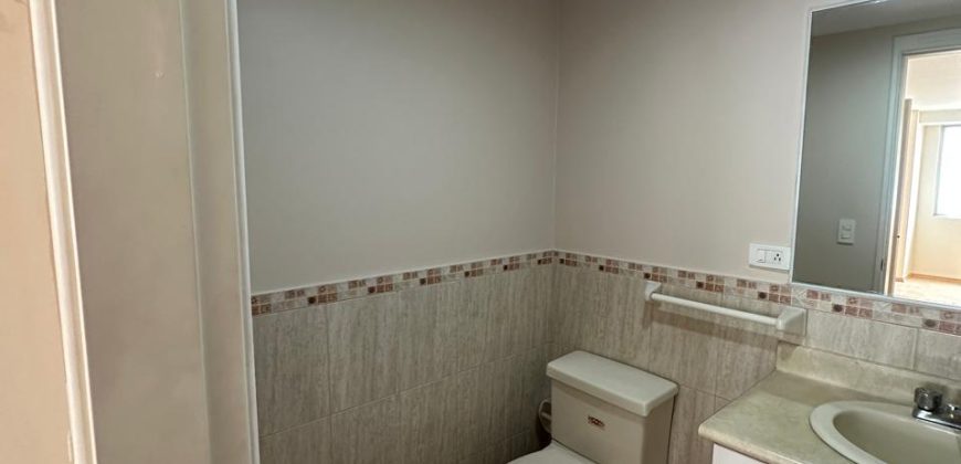 Vendo Departamento, Tres Dormitorios, 2 Baños Completos. Sector Gaspar de Villarroel