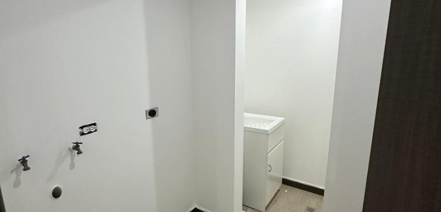 Rento Departamento, Dos Dormitorios, Tres Baños, Sin Amoblar. SectorEl Batán