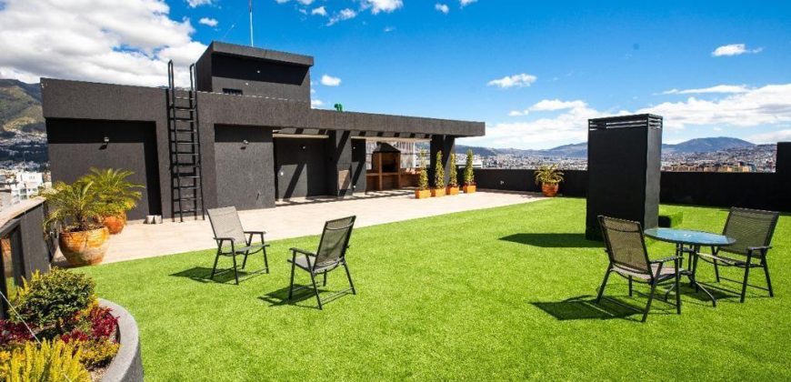 Vendo Departamento, Dos Dormitorios, Parqueaderos, Bodega. Sector La Carolina