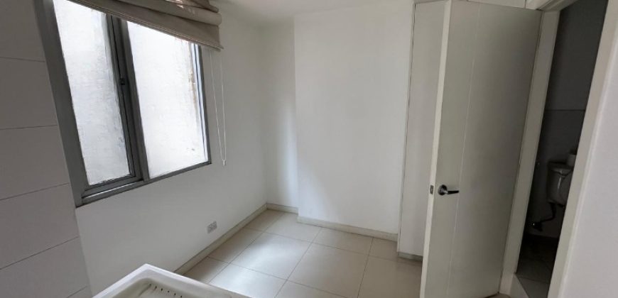 Vendo Departamento, Tres Dormitorios, 4 Baños, Parqueaderos, Bodegas. Sector Bossano