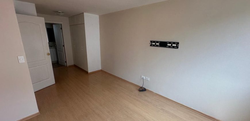 Vendo Departamento, Tres Dormitorios, 2 Baños Completos. Sector Gaspar de Villarroel