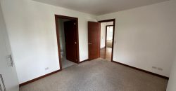 Vendo Departamento, Tres Dormitorios, 4 Baños, Parqueaderos, Bodegas. Sector Bossano