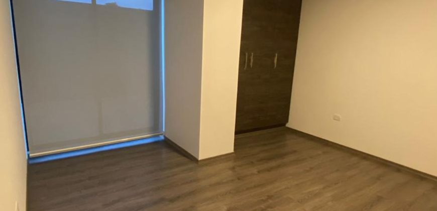 Vendo Departamento, Dos Dormitorios, Parqueaderos, Bodega. Sector La Carolina