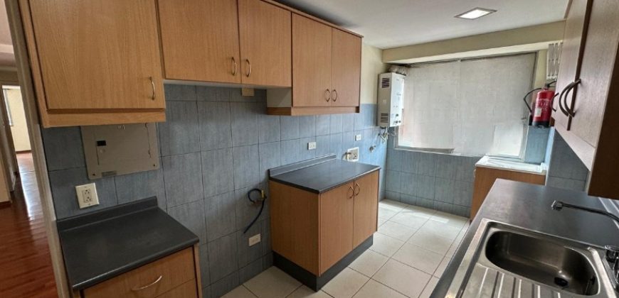 Rento Departamento, Tres Dormitorios, Estudio. Sector Gaspar de Villarroel