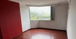 Rento Departamento, Tres Dormitorios, Sin Amoblar. Sector Alpallana