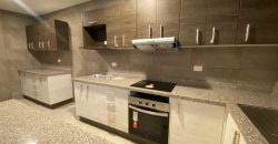 Vendo Departamento, Dos Dormitorios, Parqueaderos, Bodega. Sector La Carolina