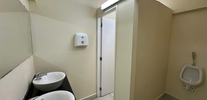 Rento Local para Oficina, Empresa, Gimnasio, Dos Plantas. Sector Granados