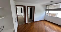 Vendo Departamento, Tres Dormitorios, 4 Baños, Parqueaderos, Bodegas. Sector Bossano