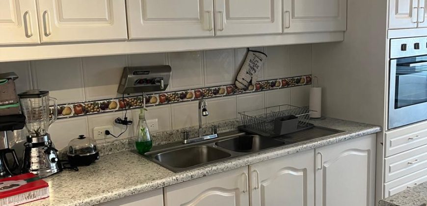 Vendo Departamento, Tres Domritorios, Parqueadero, Bodega. Sector Bossano