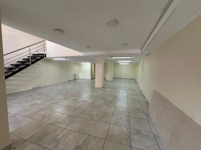 Rento Local para Oficina, Empresa, Gimnasio, Dos Plantas. Sector Granados