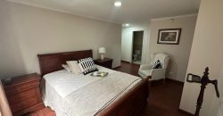 Vendo Departamento, Dos Dormitorios, Amoblado, Parqueaderos. Sector La Carolina