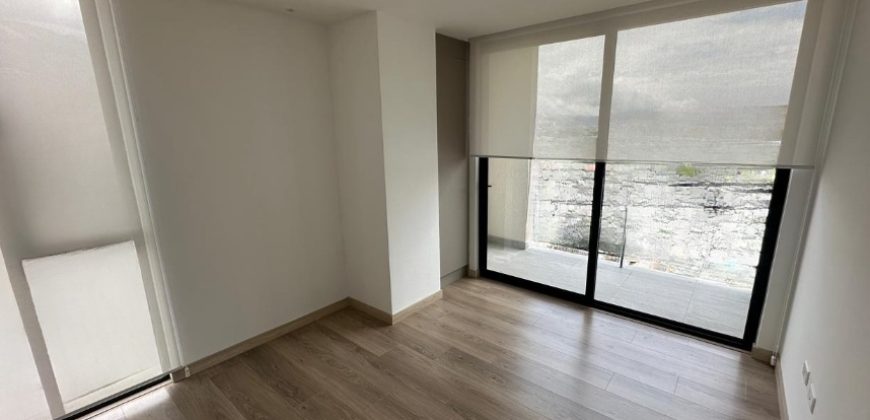 Vendo Departamento, Dos Dormitorios, Balcón, A Estrenar. Sector Quicentro