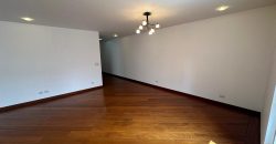 Vendo Departamento, Tres Dormitorios, 4 Baños, Parqueaderos, Bodegas. Sector Bossano