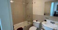 Vendo Departamento, Dos Dormitorios, Amoblado, Parqueaderos. Sector La Carolina