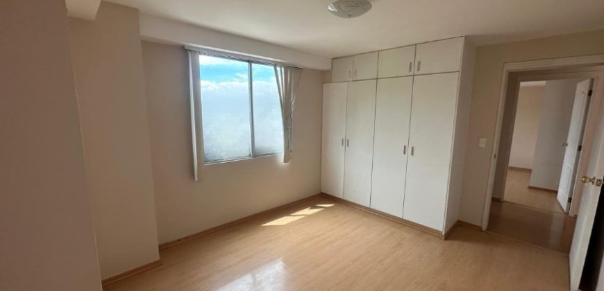 Vendo Departamento, Tres Dormitorios, 2 Baños Completos. Sector Gaspar de Villarroel