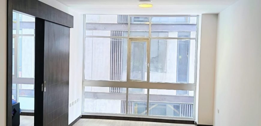 Vendo Suite, Un Dormitorio, Parqueadero, Bodega. Sector La Carolina