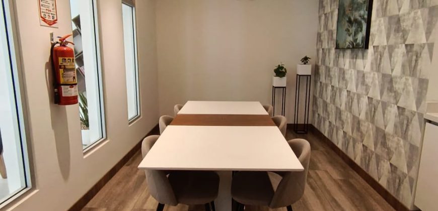 Vendo Suite, Un Dormitorio, Parqueadero, Bodega. Sector La Carolina