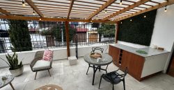 Vendo Casa, Tres Dormitorios, Dos Plantas, Ático, Jardín. Sector Guanguiltagua