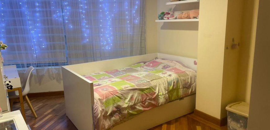 Vendo Departamento, Tres Dormitorios, Estudio, Parqueaderos, Bodega. Sector El Batán