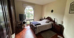 Vendo Casa, Tres Dormitorios, Dos Plantas, Ático, Jardín. Sector Guanguiltagua