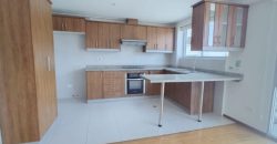 Rento Departamento, Tres Dormitorios, Terraza con Pérgola. Sector Granados