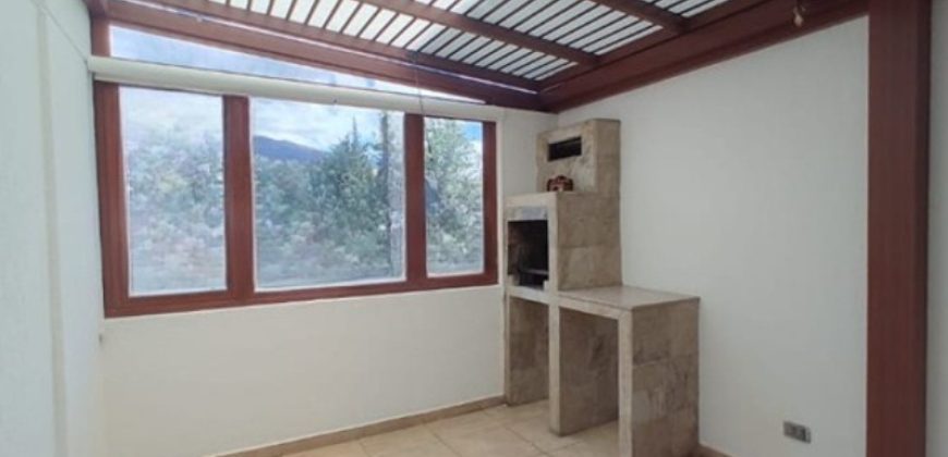Rento Departamento, Tres Dormitorios, Terraza con Pérgola. Sector Granados