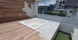 Vendo Suite, Un Dormitorio, Parqueadero, Bodega. Sector La Carolina