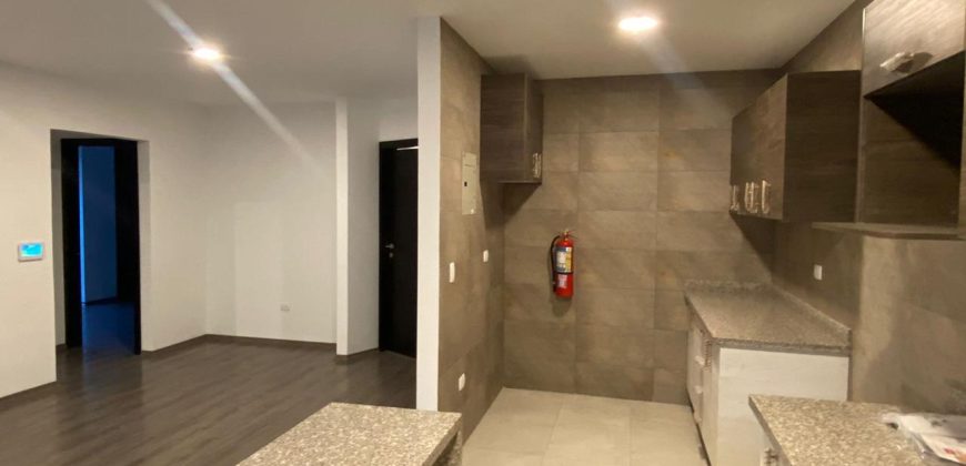 Vendo Departamento, Dos Dormitorios, Parqueaderos, Bodega. Sector La Carolina