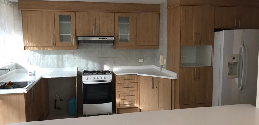 Vendo Departamento, Tres Dormitorios, Terraza con Pérgola, BBQ. Sector Bellavista