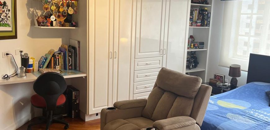 Vendo Departamento, Tres Domritorios, Parqueadero, Bodega. Sector Bossano