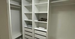 Vendo Departamento, Dos Dormitorios, Amoblado, Parqueaderos. Sector La Carolina