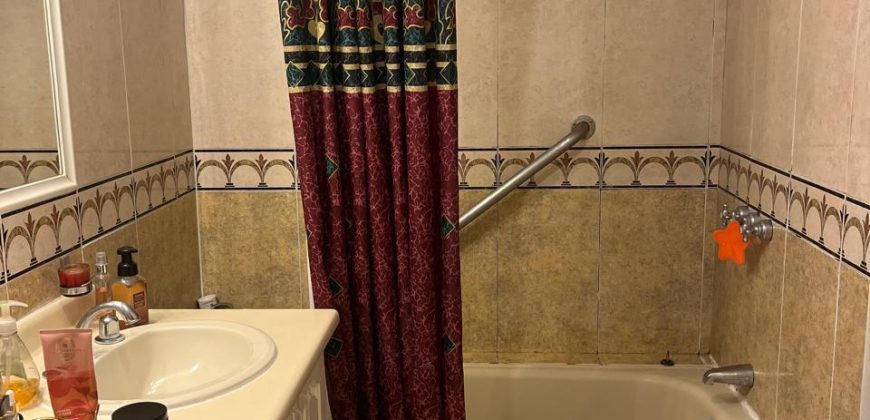 Vendo Departamento, Tres Domritorios, Parqueadero, Bodega. Sector Bossano