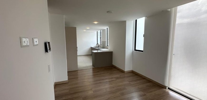 Vendo Departamento, Dos Dormitorios, Balcón, A Estrenar. Sector Quicentro