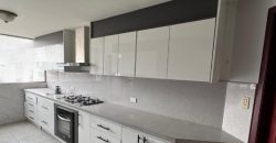 Rento Departamento, Tres Dormitorios, Sin Amoblar. Sector Alpallana