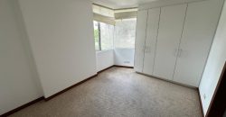 Vendo Departamento, Tres Dormitorios, 4 Baños, Parqueaderos, Bodegas. Sector Bossano