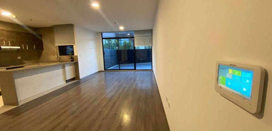 Vendo Departamento, Dos Dormitorios, Parqueaderos, Bodega. Sector La Carolina