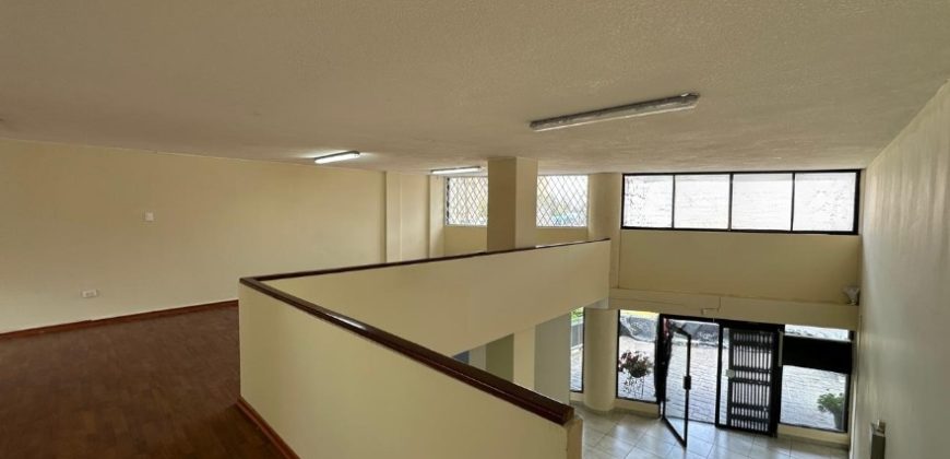 Rento Local para Oficina, Empresa, Gimnasio, Dos Plantas. Sector Granados