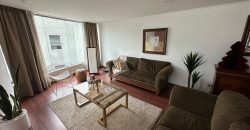 Vendo Departamento, Dos Dormitorios, Amoblado, Parqueaderos. Sector La Carolina