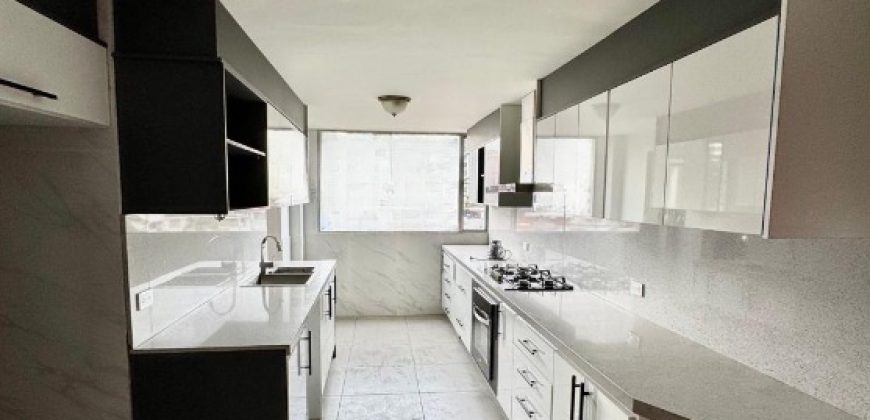 Rento Departamento, Tres Dormitorios, Sin Amoblar. Sector Alpallana