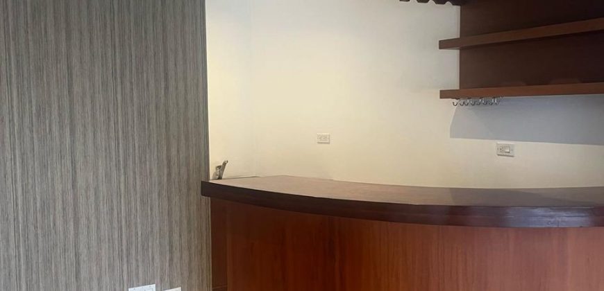 VENDO DEPARTAMENTO, TRES DORMITORIOS, PARQUEADERO, BODEGA. SECTOR BELLAVISTA