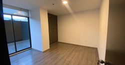 Vendo Departamento, Dos Dormitorios, Parqueaderos, Bodega. Sector La Carolina