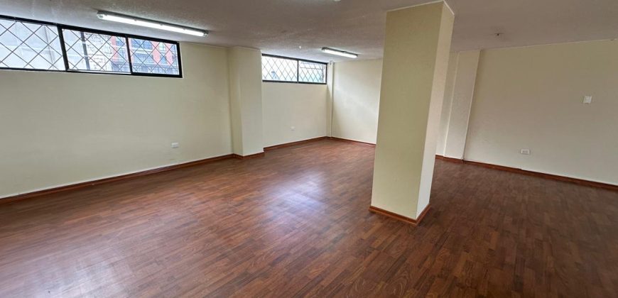 Rento Local para Oficina, Empresa, Gimnasio, Dos Plantas. Sector Granados