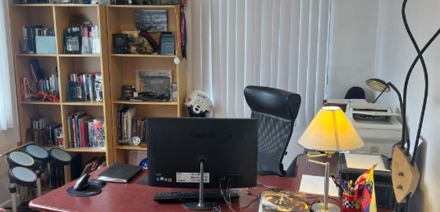 Vendo Departamento, Tres Domritorios, Parqueadero, Bodega. Sector Bossano