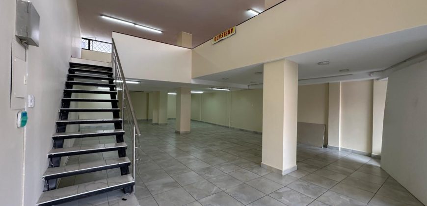 Rento Local para Oficina, Empresa, Gimnasio, Dos Plantas. Sector Granados