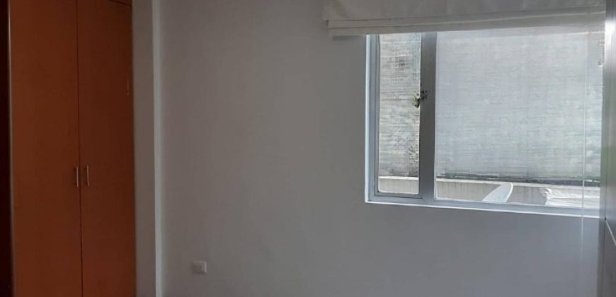 Rento Departamento, Dos Dormitorios, Sin Amoblar, Parqueadero. Sector Diego de Almagro