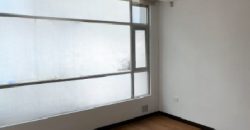 Vendo Suite, Un Dormitorio, Sin Amoblar, Parqueadero, Bodega. Sector La Carolina